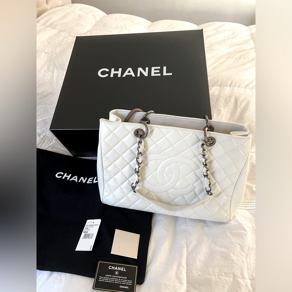 Chanel Grand Shopper Large Tote Bag In Dark White Excellent Condition